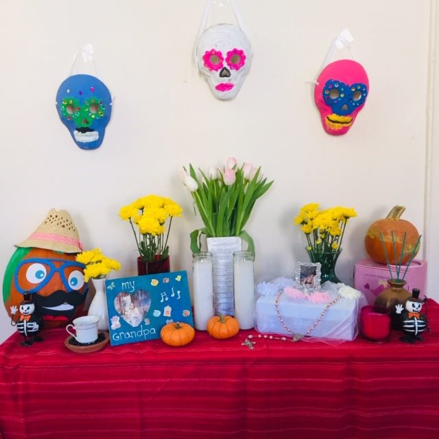 10 Ways to Honor the Dead with our Kids on Dia De Los Muertos - Mi LegaSi