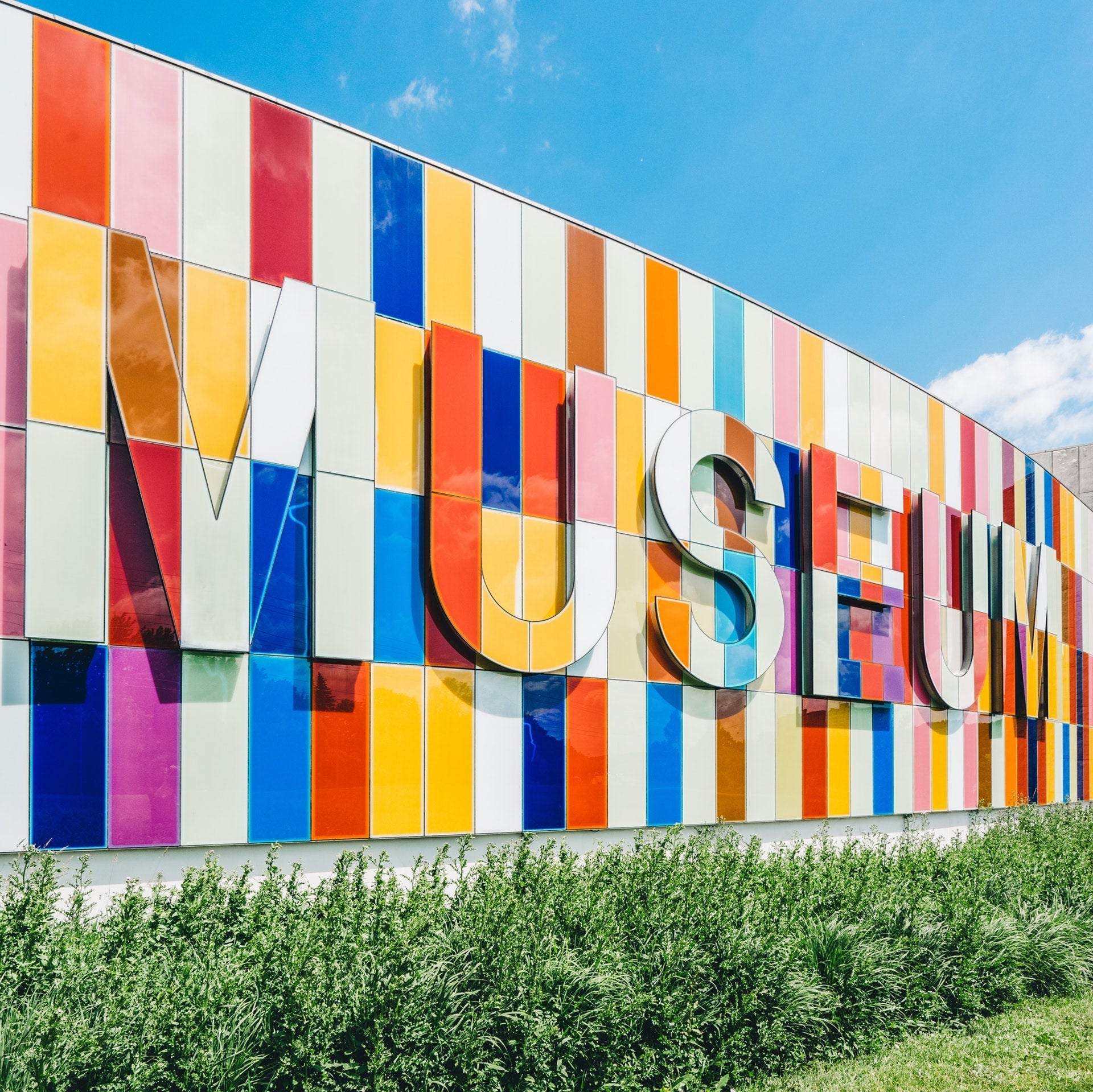 Guide to Latino & Hispanic Museums in the US - So You Can Celebrate Latino Culture & History - Mi LegaSi