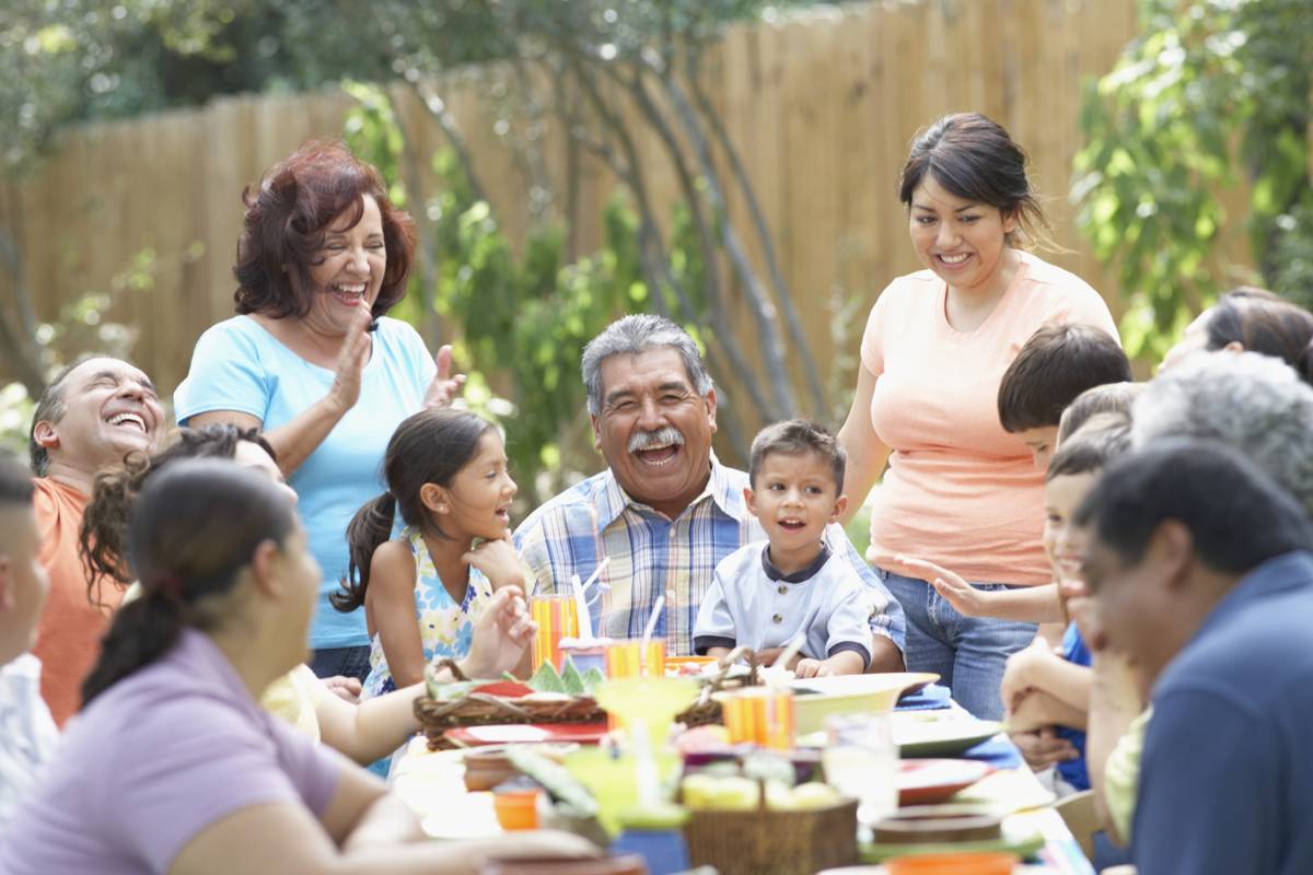 How to Raise Multicultural Kids Proud of Their Hispanic Heritage - A Latina Mom's Approach - Mi LegaSi